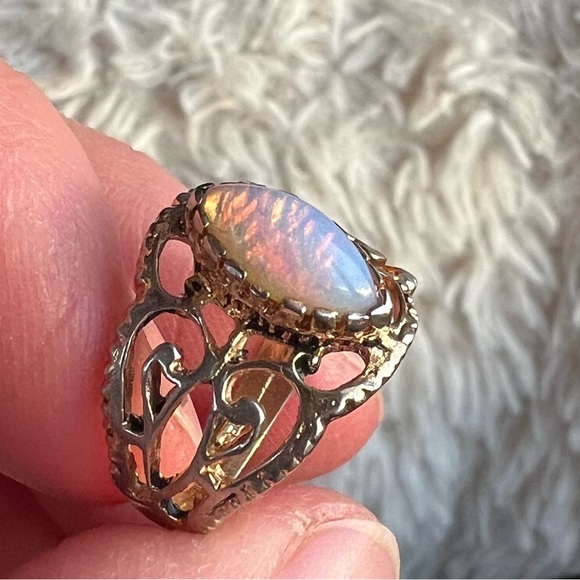 18K hge Opal ESPO Ring - Picture 8 of 11